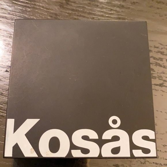 Pressed powder or blush NWOT.  Price just reduced!  Get it now! - Picture 1 of 2